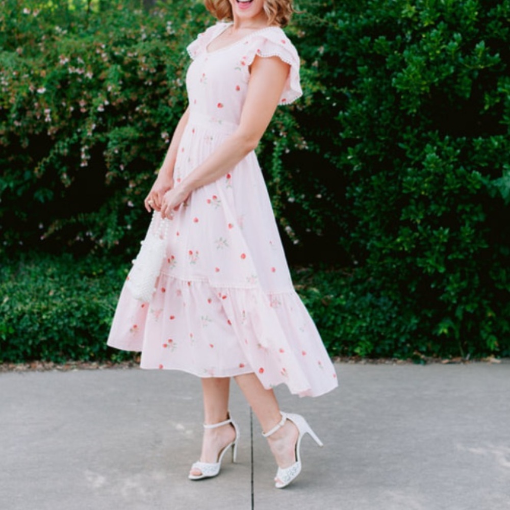 **Reserved** Rachel Parcell pink strawberry print dress size M